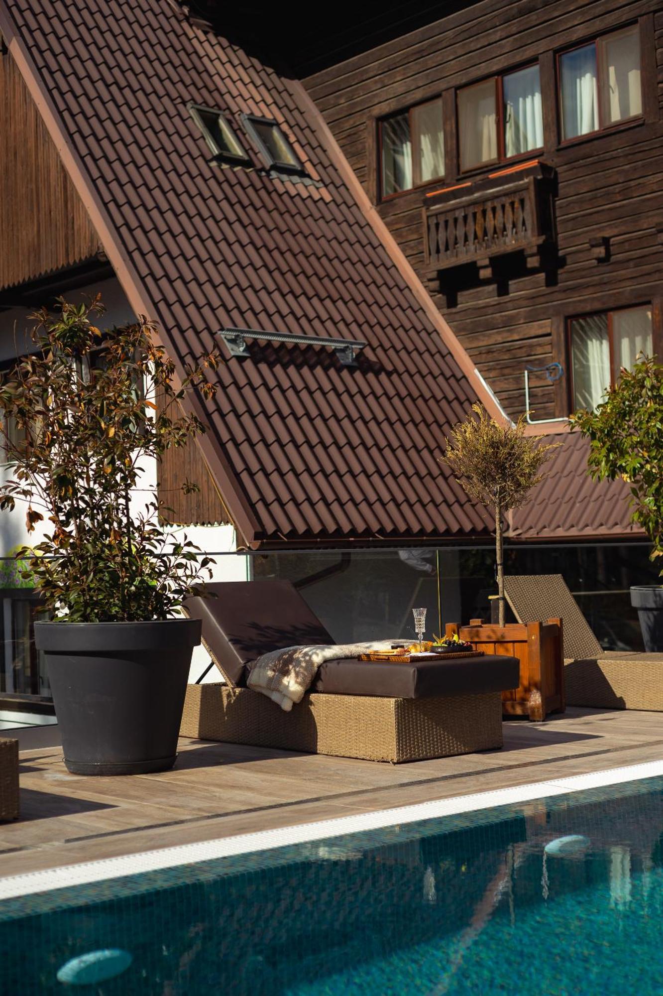 Elexus Boutique Hotel Predeal Buitenkant foto