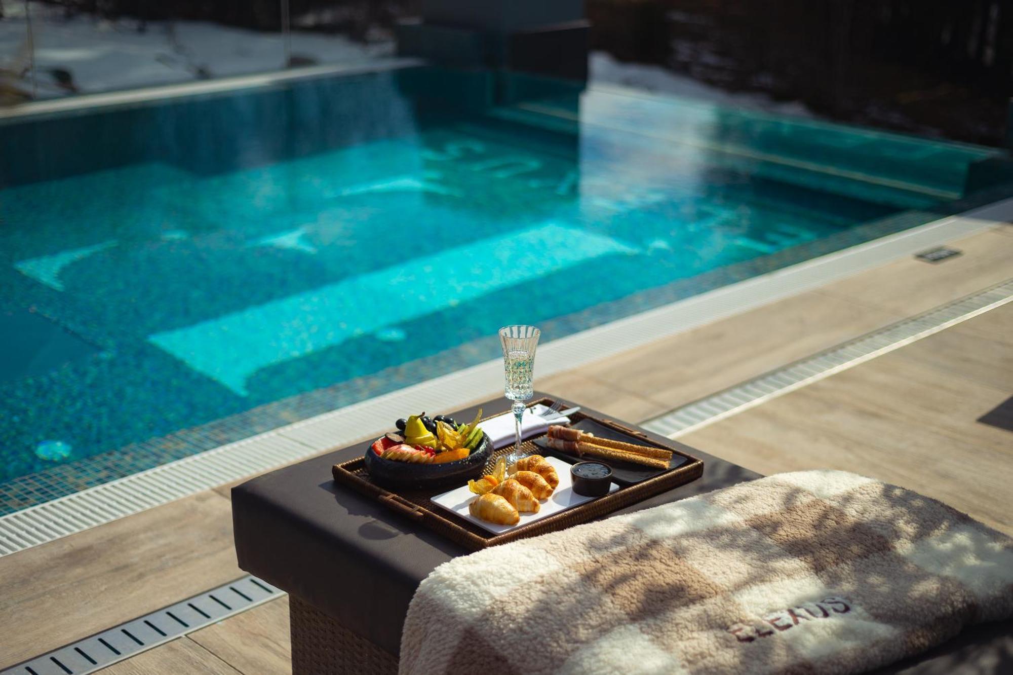 Elexus Boutique Hotel Predeal Buitenkant foto